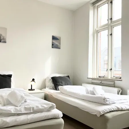 Three Bedroom In Esbjerg, Kronprinsensgade 20 Apartment Esbjerg