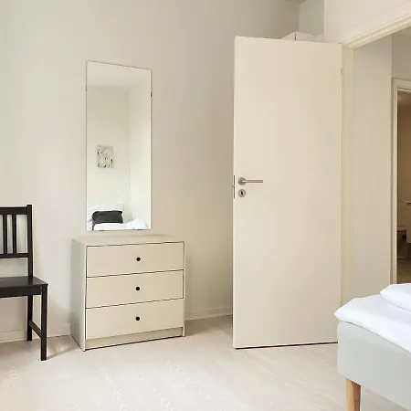 Three Bedroom In Esbjerg, Kronprinsensgade 20 * 埃斯比约