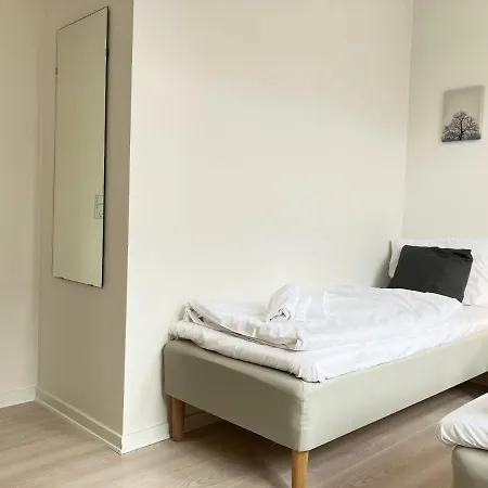 Three Bedroom In Esbjerg, Kronprinsensgade 20 埃斯比约